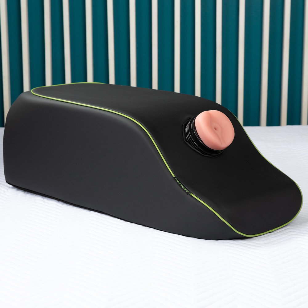 Liberator Fleshlight on a mission – Bild 3