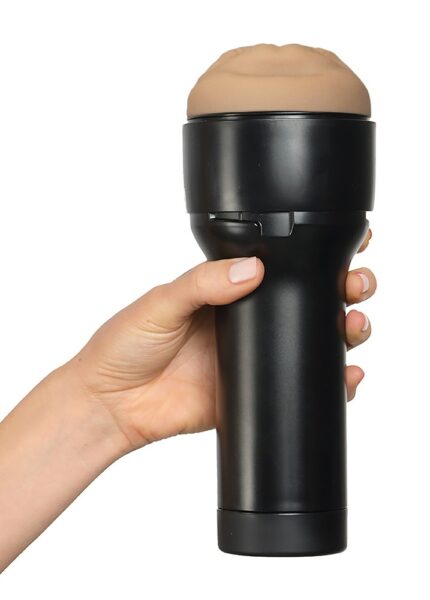 Kiiroo FeelVictoria June Mouth – Bild 4