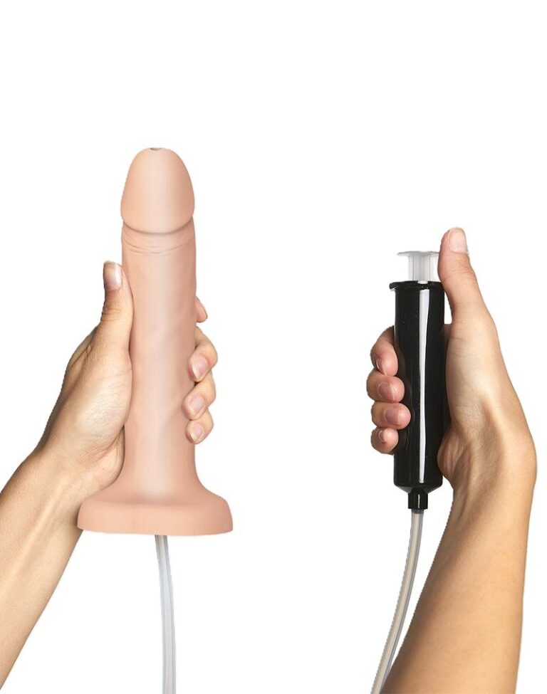 STRAP ON ME SILIKON SQUIRTING DILDO FLESH L
