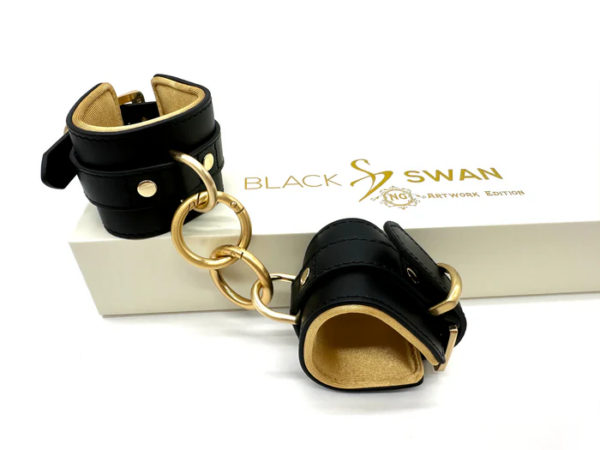 Alternative view of Black Swan Handfessel Black Gold