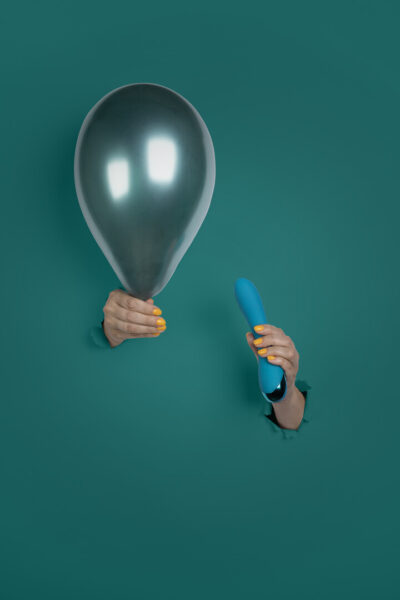 Loveline by Shots Glatter Silikon G-Punkt Vibrator - Teal Blau – Bild 6